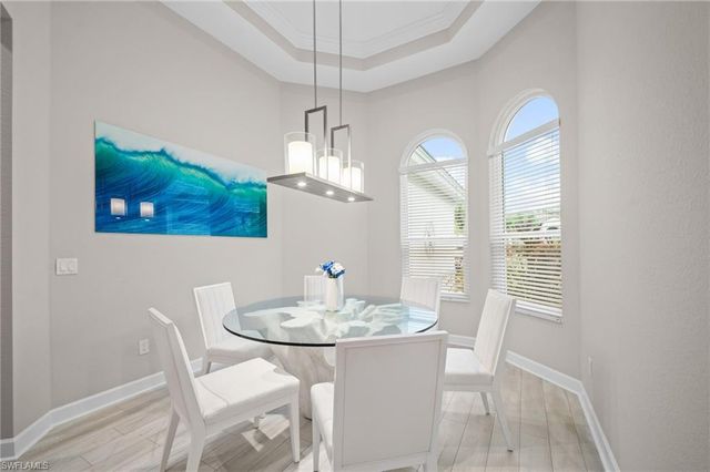 9042 Bronco CT, Naples, FL 34113
