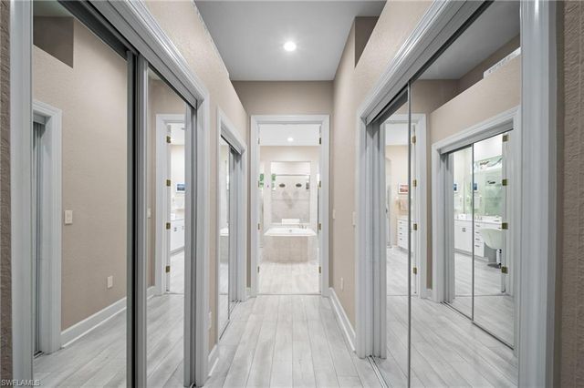 9042 Bronco CT, Naples, FL 34113