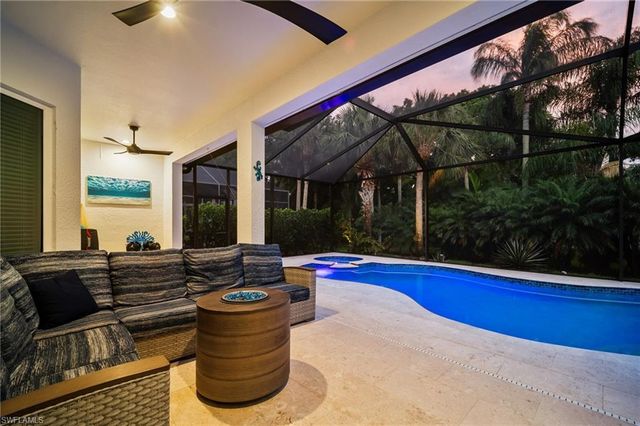 9042 Bronco CT, Naples, FL 34113