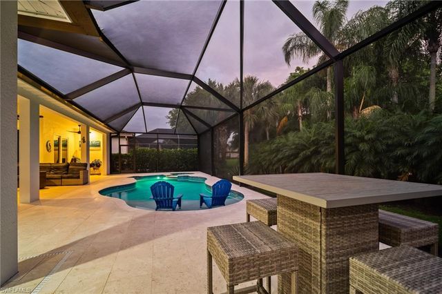 9042 Bronco CT, Naples, FL 34113