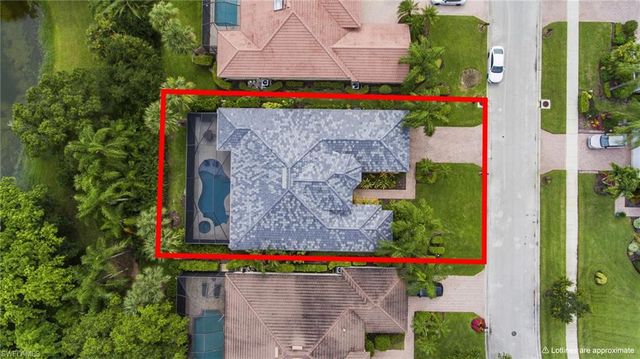 9042 Bronco CT, Naples, FL 34113