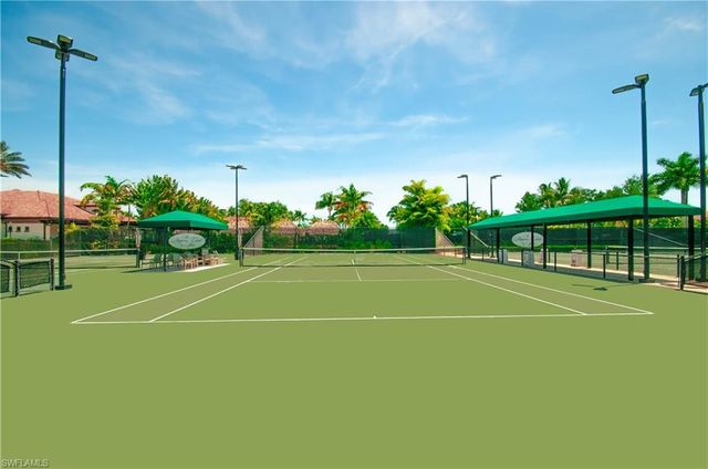 9042 Bronco CT, Naples, FL 34113
