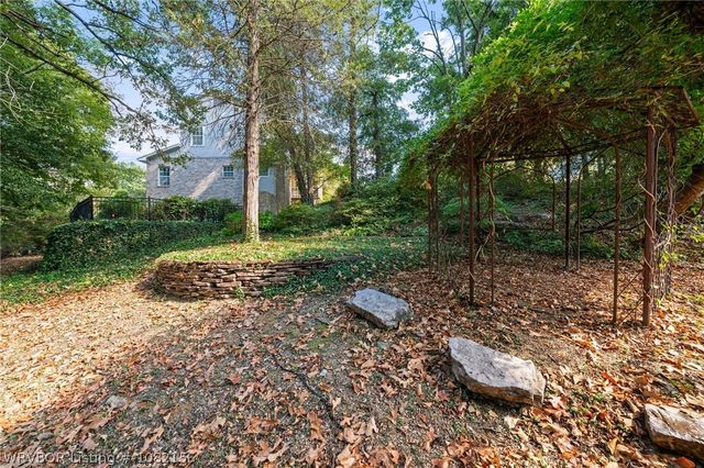 7305 Kensington Court, Fort Smith, AR 72903