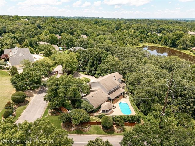 7305 Kensington Court, Fort Smith, AR 72903