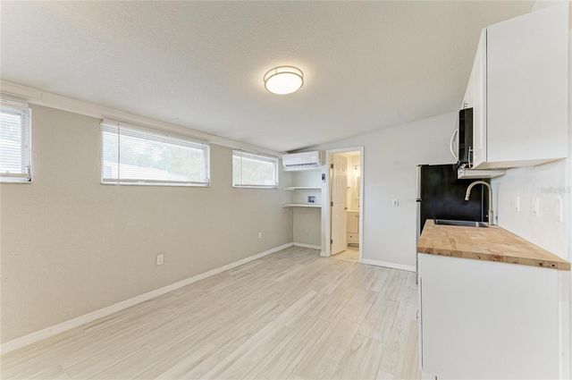 161 SUNTAN AVENUE, Sarasota, FL 34237