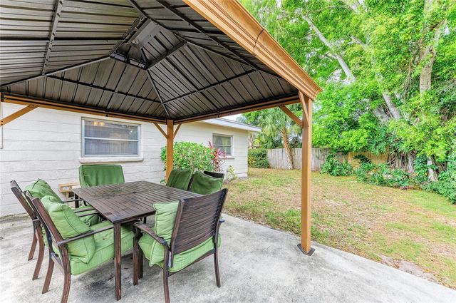 161 SUNTAN AVENUE, Sarasota, FL 34237