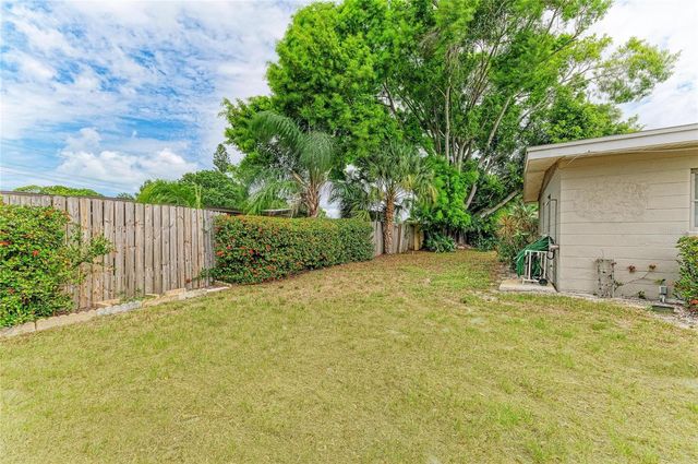 161 SUNTAN AVENUE, Sarasota, FL 34237