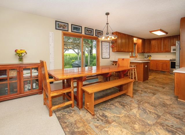 104 Maple Circle, Waverly, IA 50677
