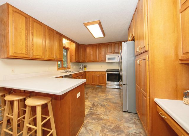 104 Maple Circle, Waverly, IA 50677