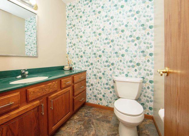 104 Maple Circle, Waverly, IA 50677