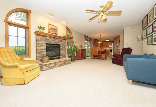 104 Maple Circle, Waverly, IA 50677