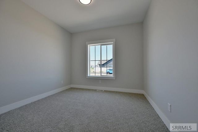 837 E 1560 N, Shelley, ID 83274