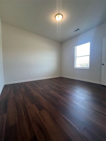711 Camden Drive, Lavon, TX 75166