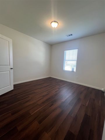 711 Camden Drive, Lavon, TX 75166