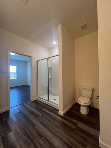711 Camden Drive, Lavon, TX 75166