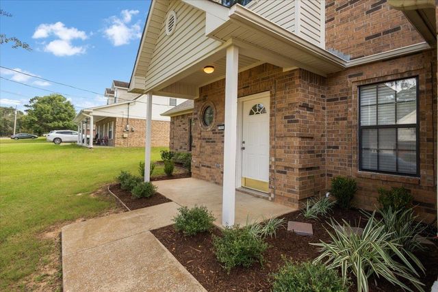 703 Daniel St, Gladewater, TX 75647