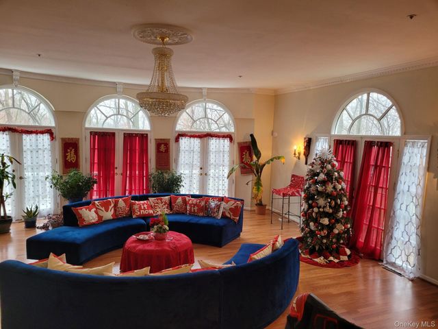 16 Springhurst Park, Dobbs Ferry, NY 10522