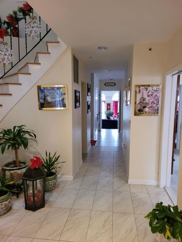 16 Springhurst Park, Dobbs Ferry, NY 10522