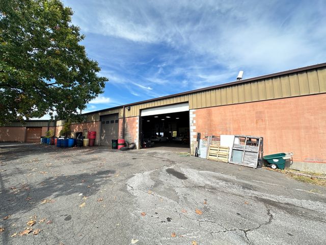 68 King Spring Road, Windsor Locks, CT 06096
