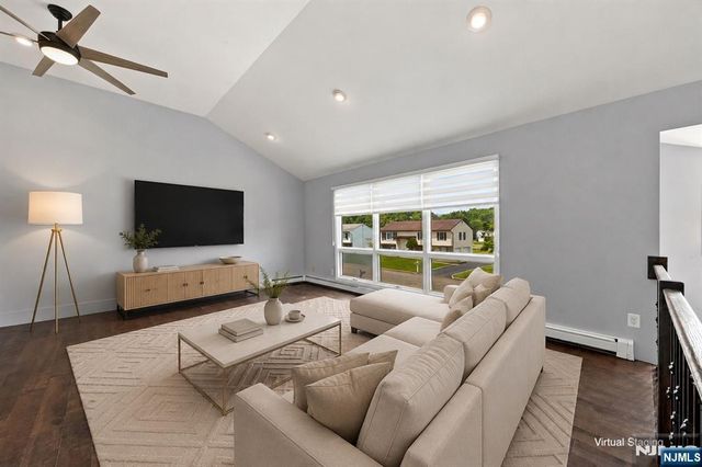 91 Chaffee Circle, Norwood, NJ 07648
