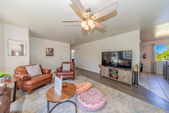 33067 Blue Vista Court, Coarsegold, CA 93614