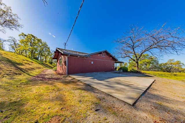 33067 Blue Vista Court, Coarsegold, CA 93614