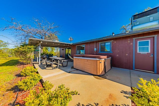 33067 Blue Vista Court, Coarsegold, CA 93614