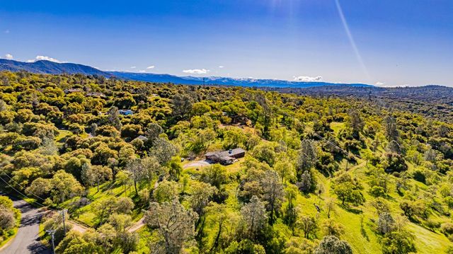 33067 Blue Vista Court, Coarsegold, CA 93614