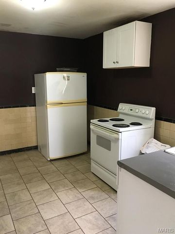 1155 Watts Avenue, St Louis, MO 63130