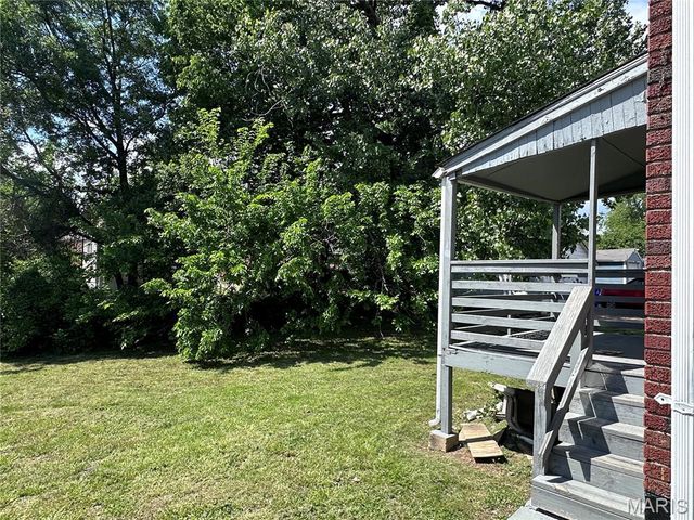 1155 Watts Avenue, St Louis, MO 63130