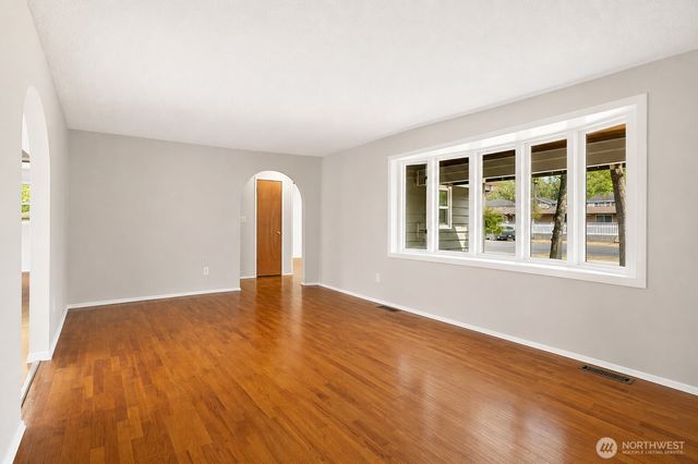 15441 SE 144th Place, Renton, WA 98059