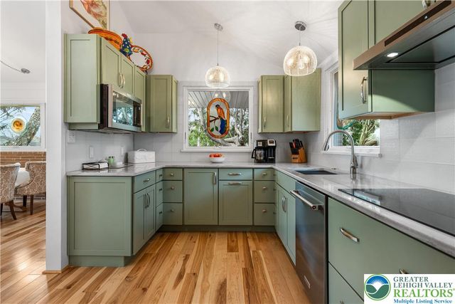 436 East Macada Road, Bethlehem City, PA 18017