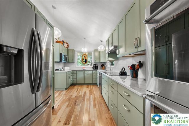 436 East Macada Road, Bethlehem City, PA 18017