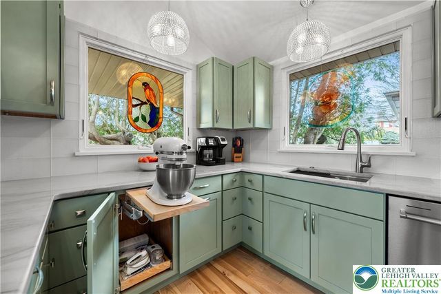 436 East Macada Road, Bethlehem City, PA 18017