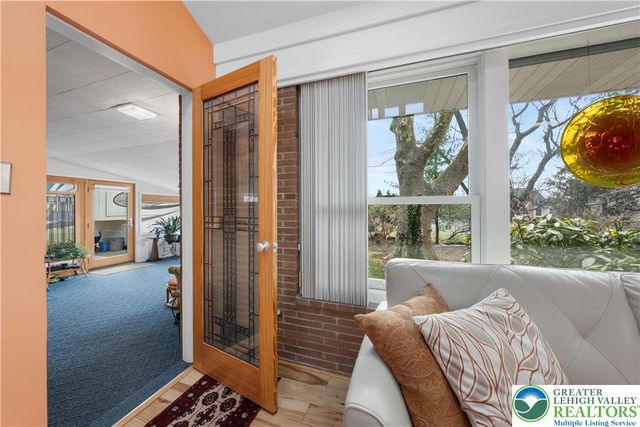 436 East Macada Road, Bethlehem City, PA 18017