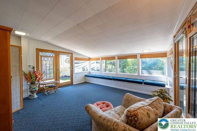 436 East Macada Road, Bethlehem City, PA 18017