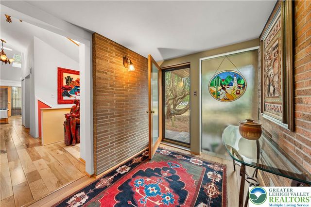 436 East Macada Road, Bethlehem City, PA 18017