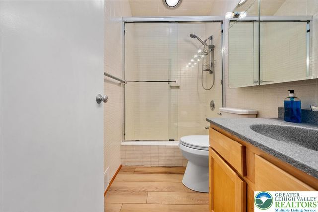 436 East Macada Road, Bethlehem City, PA 18017