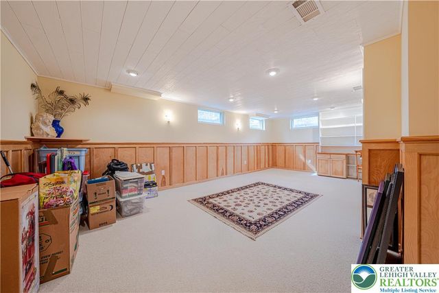 436 East Macada Road, Bethlehem City, PA 18017