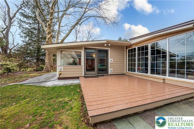 436 East Macada Road, Bethlehem City, PA 18017