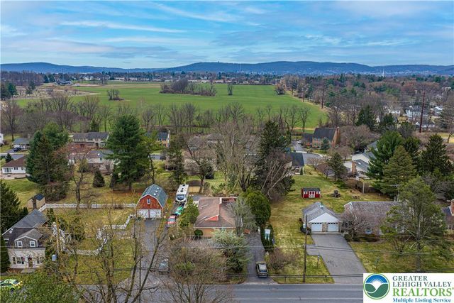 436 East Macada Road, Bethlehem City, PA 18017