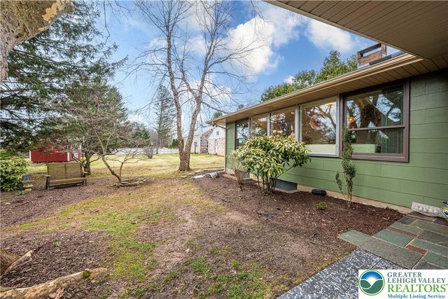 436 East Macada Road, Bethlehem City, PA 18017