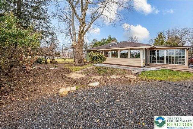 436 East Macada Road, Bethlehem City, PA 18017