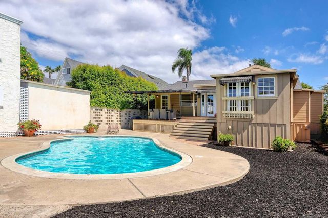 3778 Albatross St, San Diego, CA 92103