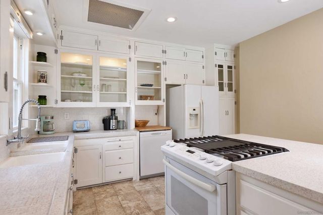 3778 Albatross St, San Diego, CA 92103