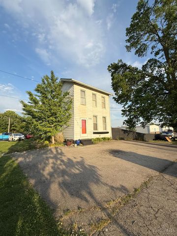 8313 Hendrickson Road, Middletown, OH 45044