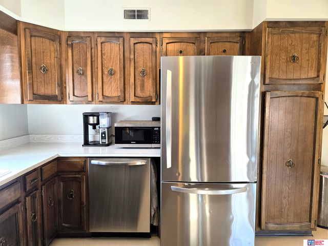 2324 N 74th Street, Lincoln, NE 68507