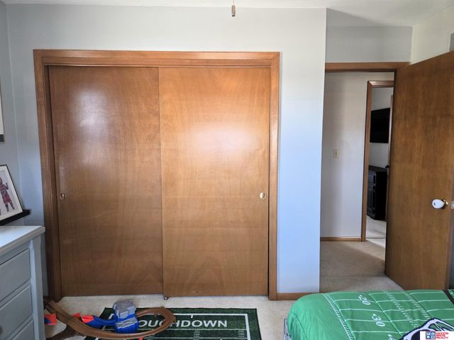 2324 N 74th Street, Lincoln, NE 68507