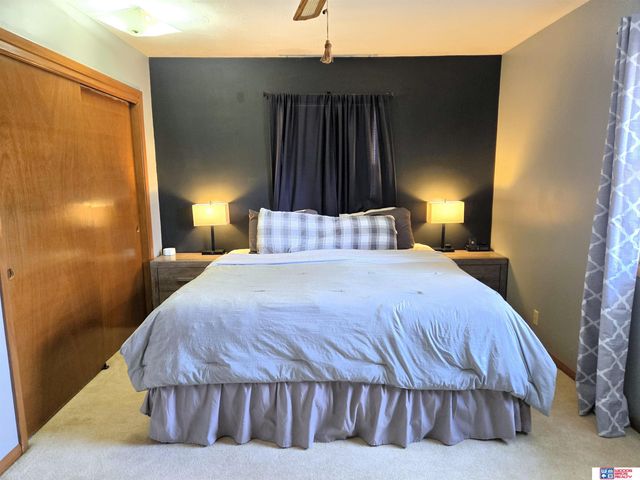 2324 N 74th Street, Lincoln, NE 68507