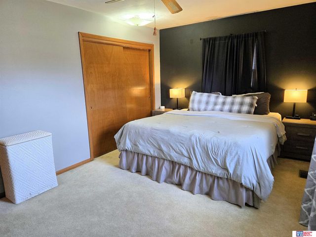 2324 N 74th Street, Lincoln, NE 68507